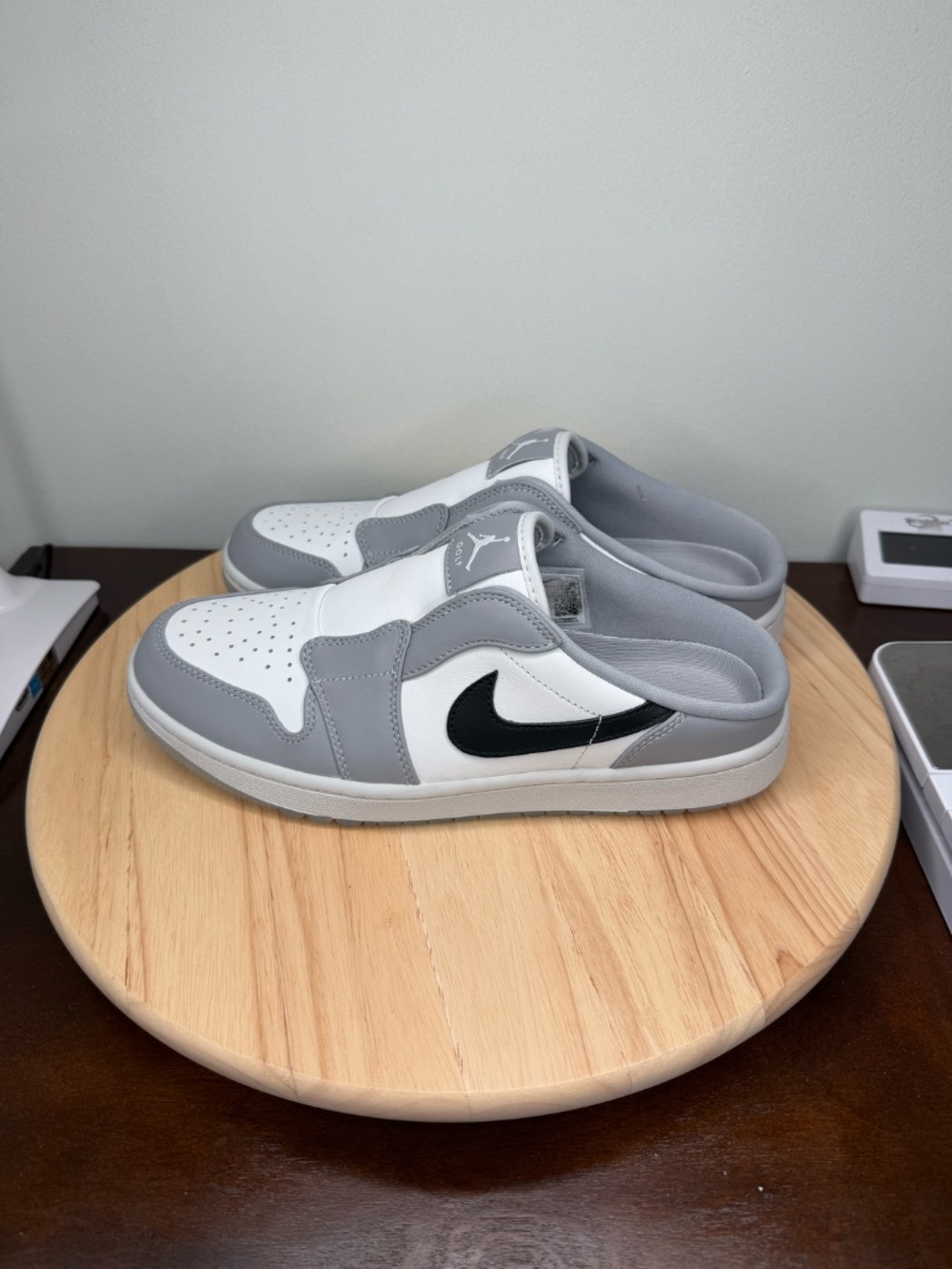 Nike Air Jordan Mule Golf Shoes Slip On Wolf Grey FJ1214-004 Men's Size 8 NEW - Picture 2 of 7